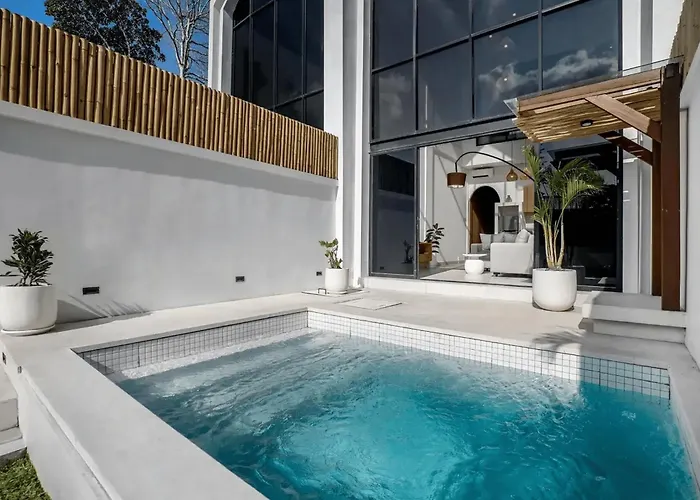 Luxurious 2 Bedroom In Canggu, 8 Minutes From Canggu