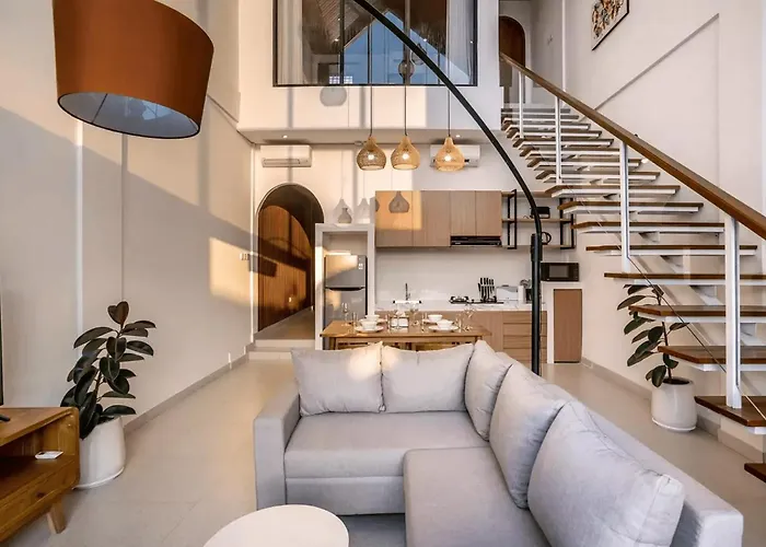 Luxurious 2 Bedroom In Canggu, 8 Minutes From Villa *