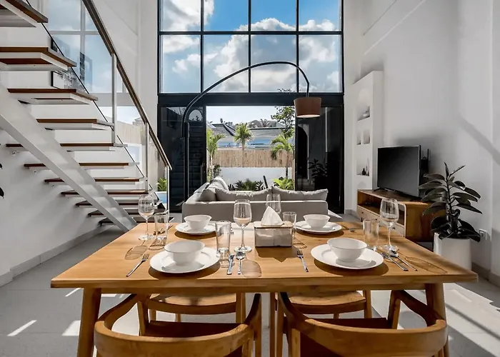 Luxurious 2 Bedroom In Canggu, 8 Minutes From Villa