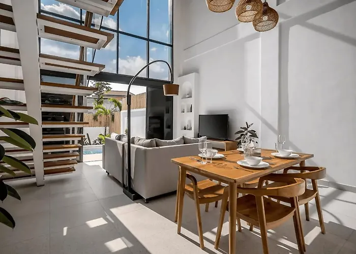 Luxurious 2 Bedroom In Canggu, 8 Minutes From Villa Canggu